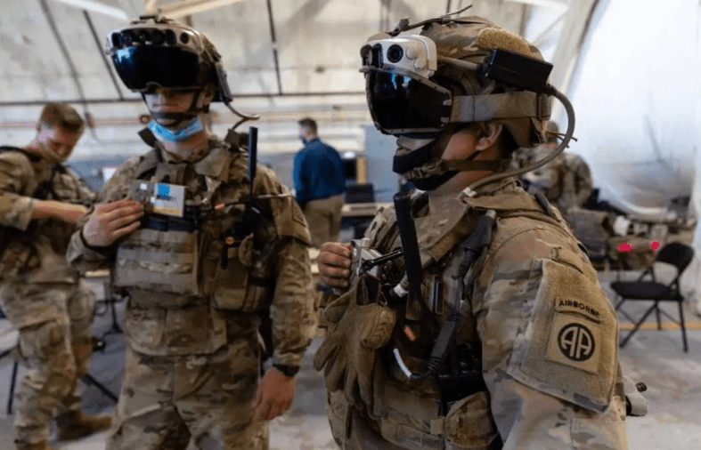 454354353 - HoloLens مایکروسافت به ارتش آمریکا می پیوندد
