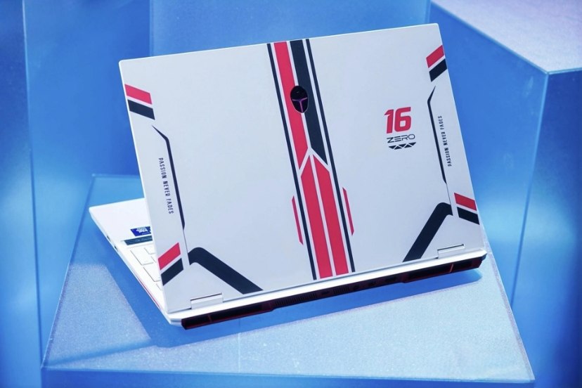 The Zero Air 16 Racing Edition Laptop Unveiled with a Carbon Fiber Body
